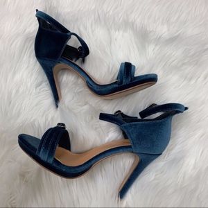Betani Velvet Heel